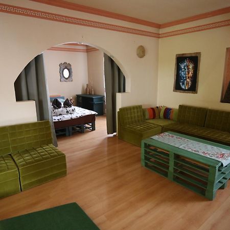 Villa Ametyst Štúrovo Buitenkant foto