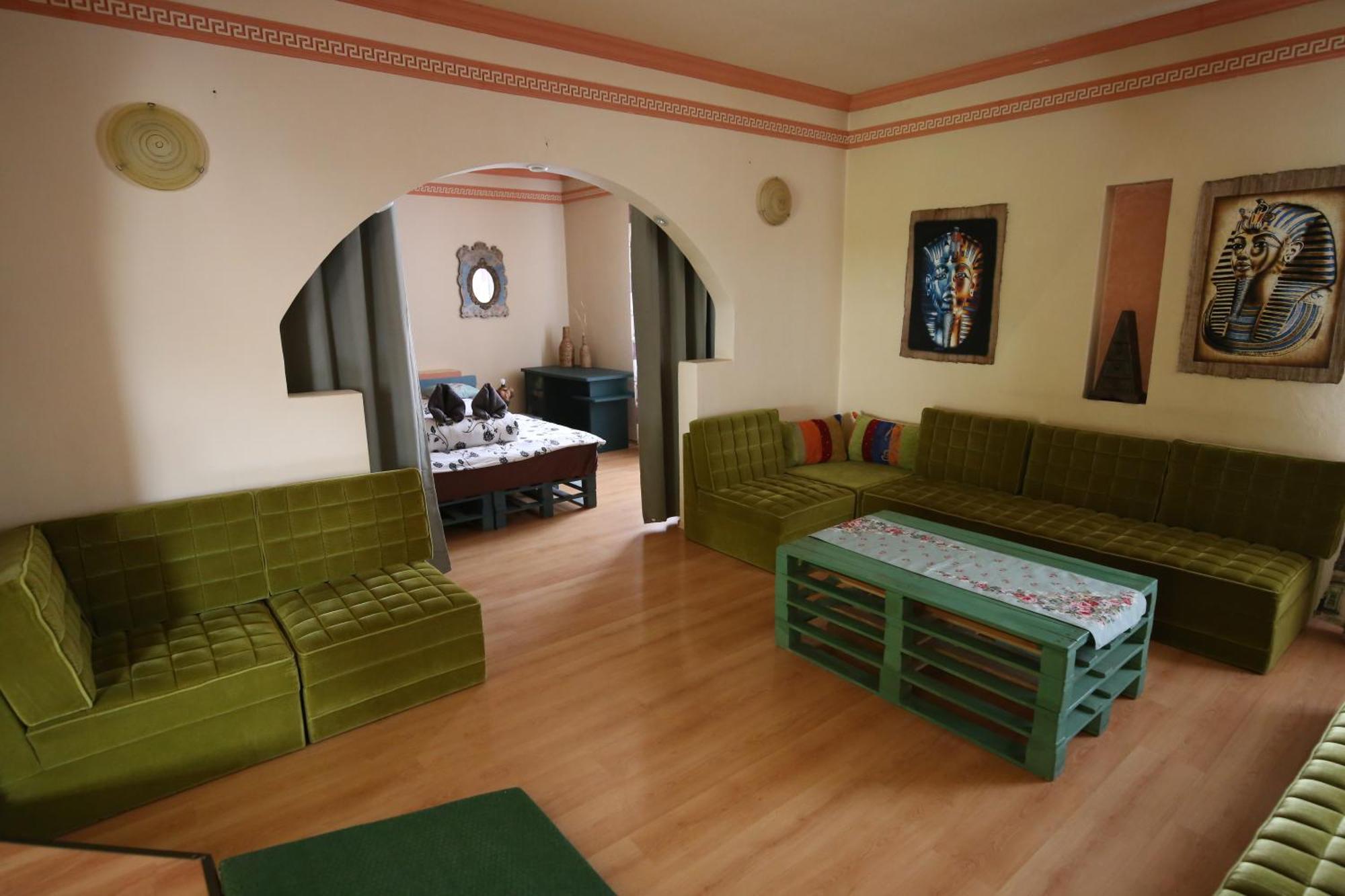Villa Ametyst Štúrovo Buitenkant foto
